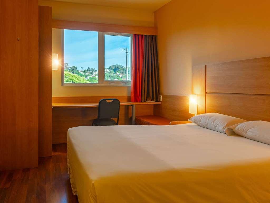 Ibis Novo Hamburgo Hotel Room photo